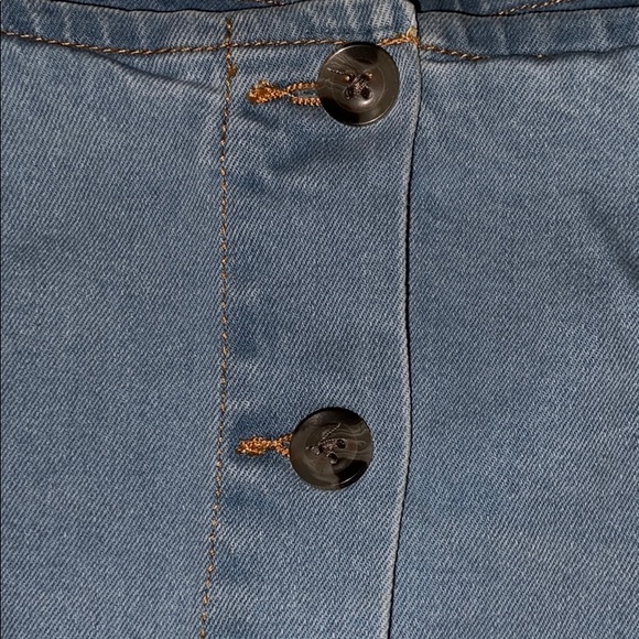 Skirt - Picture 3 of 4